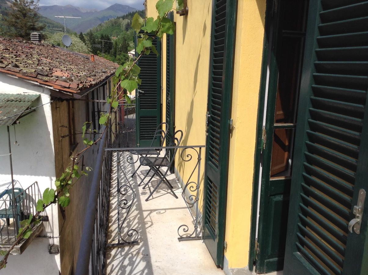 Casa Fontana Tuscany B&B Barga Pokój zdjęcie